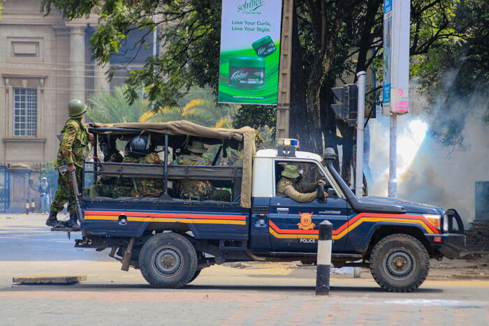Goons Injure 10, Steal Millions as Police Watch Helplessly