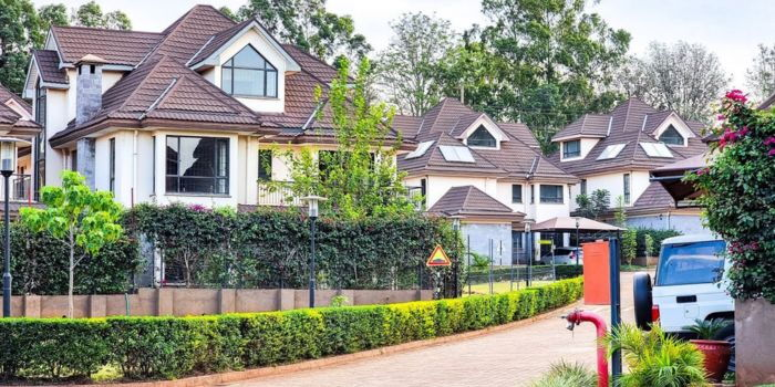 “This Is Unacceptable!”—Runda Residents Protest Alleged Land Grab Backed by NEMA