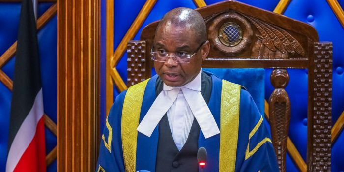 Kakamega Senator Boni Khalwale Kicked Out of Senate After Alleging Uhuru Saved Bob Njagi, Oyoo in Uganda