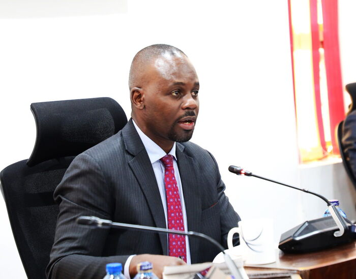 Senate CPAC Asks Governors to Suspend Foreign Travel Until March